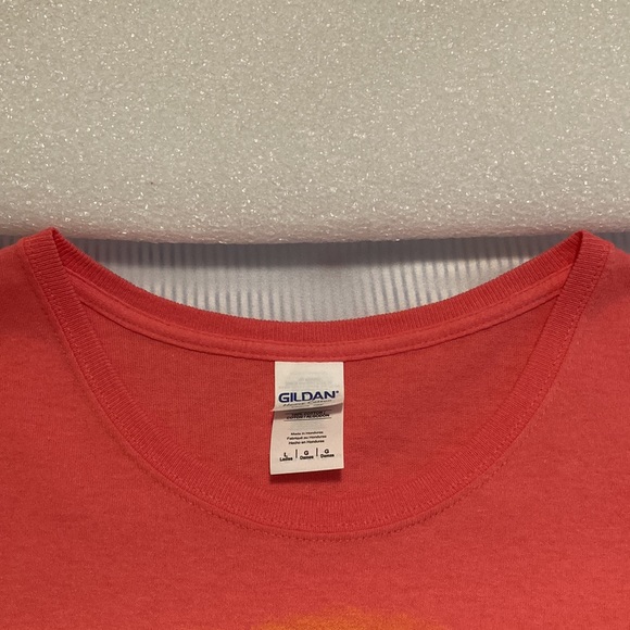 ❤️ 2/$25* ❤️ NWOT - Ladies Short Sleeve Coral Tee - Sz L - Picture 8 of 9